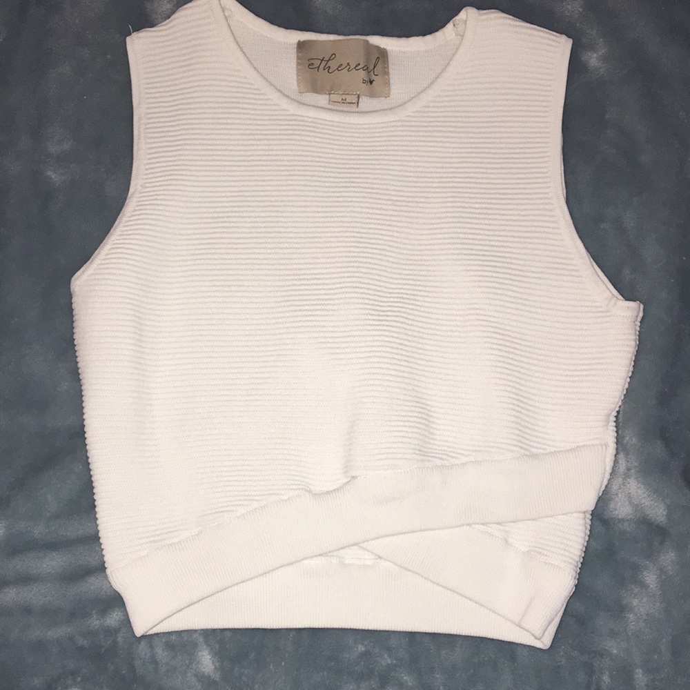 SUPER CUTE CROP TOP